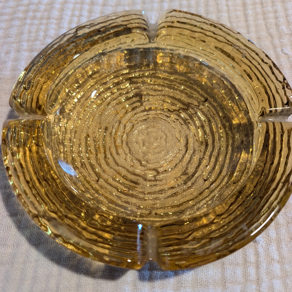 Elegant Gold Glass Ashtray